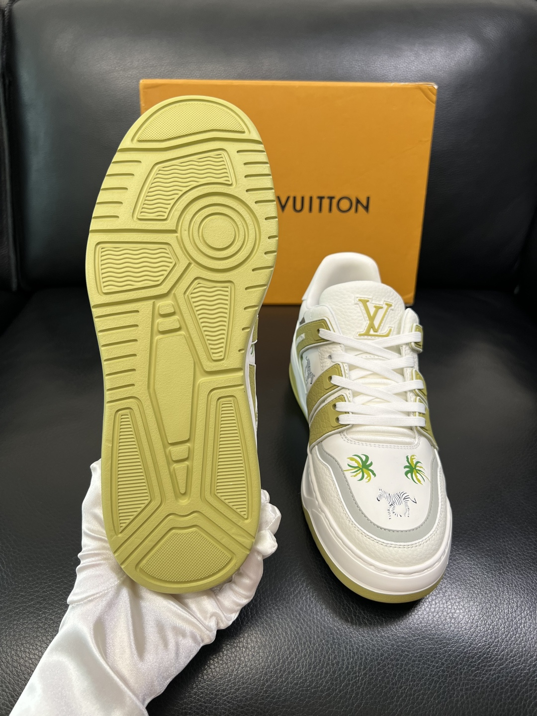 LV